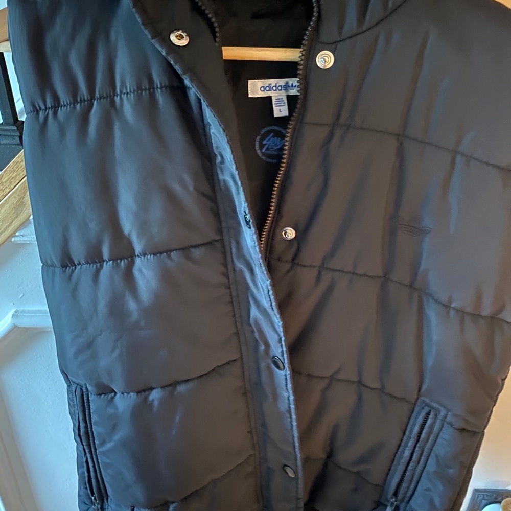 GENUINE MINT ADIDAS BLACK VEST WITH HOOD